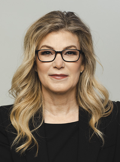 Stephanie Pope headshot